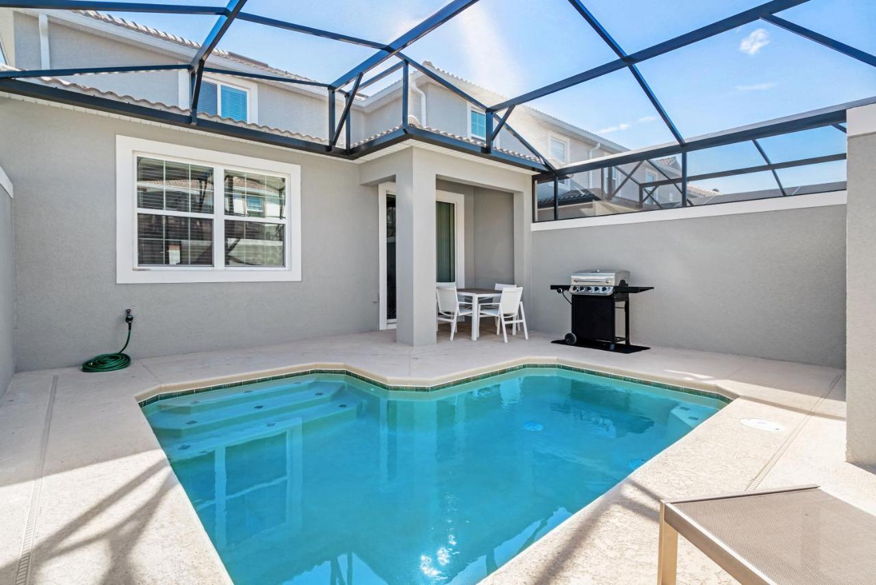 Holiday home Beautiful Modern Wprivate Pool Near Wdw