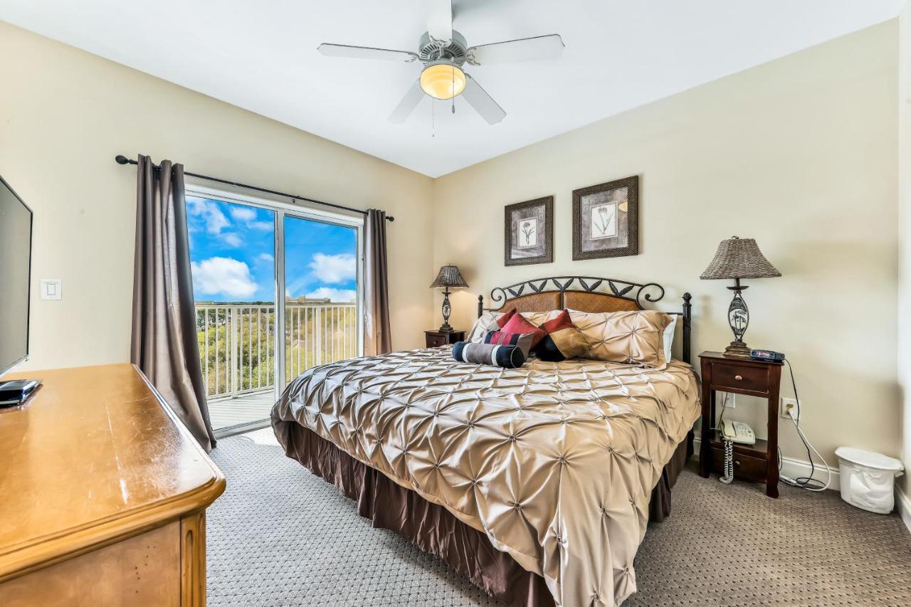 Enchantment At Blue Heron Apartment *