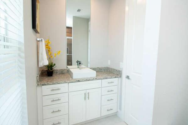 Villa 4 Bedroom 4 Ba Self Check-in Close To Theme Parks