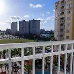 The Point Hotel & Suites - 705S Luxury - Pool View - Close To Universal