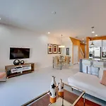 Clermont Townhome With Pool About 9 Mi To Disney World!