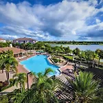 3 Bedrooms- 2 Bathrooms- Vista Cay 4024-203 Bd