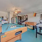 545 -Beautiful 4 Bed Home With Sparkling Pool And Games Room