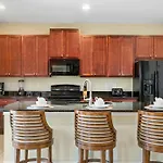 Lovely 5 Bedroom Home With Pool At Encore Resort
