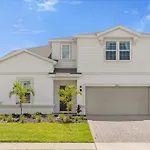8 Bedrooms- 6 Bathrooms- Windsor Cay 16275Sk