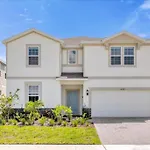 10 Bedrooms- 8 Bathrooms- Windsor Cay 16340 Sk