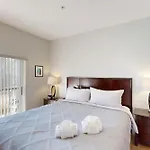 Oakwater Resort 7504