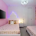 Beautiful Themed Single Home With Private Pool And Game Room Ec0405