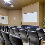 3 Miles To Disney, Water Park, Kids Disney Rooms, Pool Table, Air Hockey, Private Pool And Spa