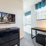 Pleasant House With Private Pool Near Disney