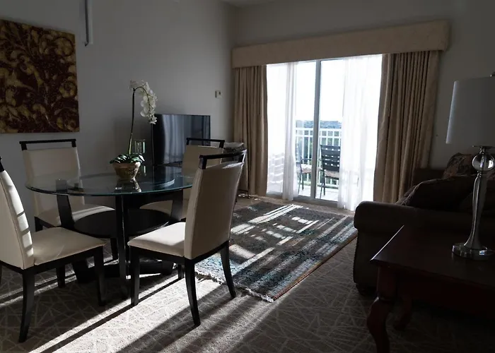 The Point Hotel & Suites - 705S Luxury - Pool View - Close To Universal