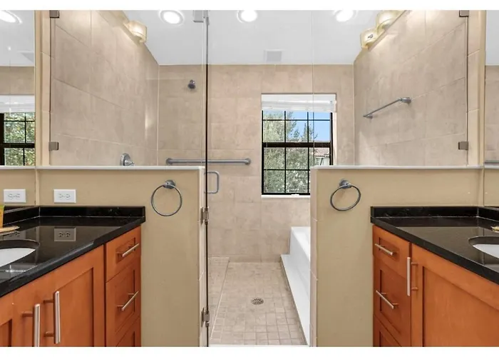 Deluxe Townhome - 5 Min To Disney