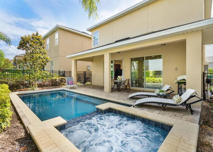Lovely 5 Bedroom Home With Pool At Encore Resort