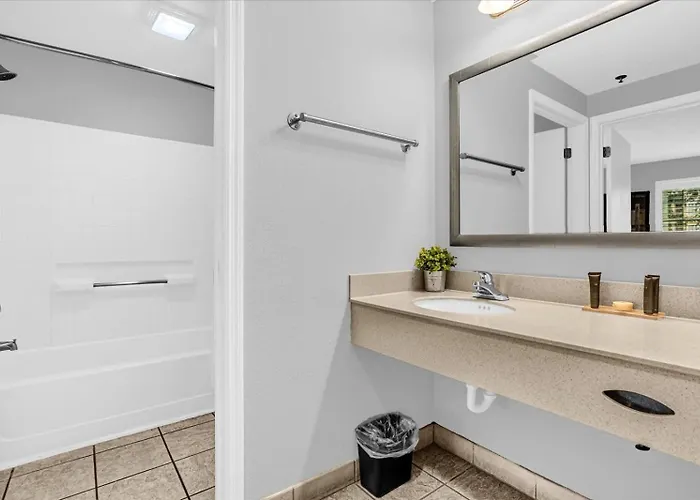 Near Universal Studios - Apartment W Pool Hot Tub