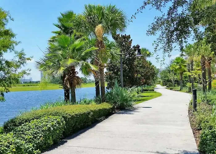 Harry Potter-Themed, Lake View, Spacious Condo Near Universal With Extra Amenities