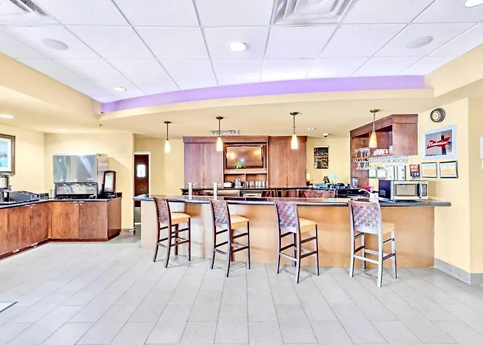 Contemporary Apartment With Pool Hot Tub - Close To Universal Studios