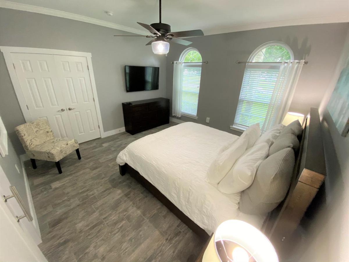 Mickey's Pearl: 7br Retreat With Private Pool