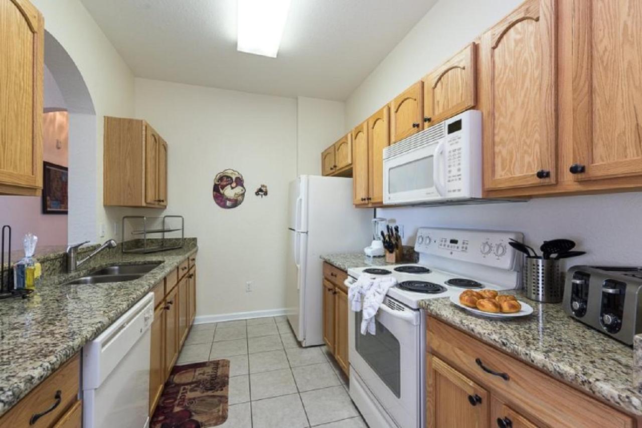 Luxurious - Just 2 Miles From #404 *