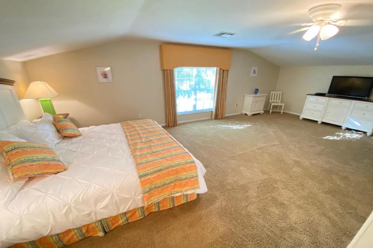 Holiday home Mickey's Corner: 5br With Pool, Hot Tub & Game Near Orlando