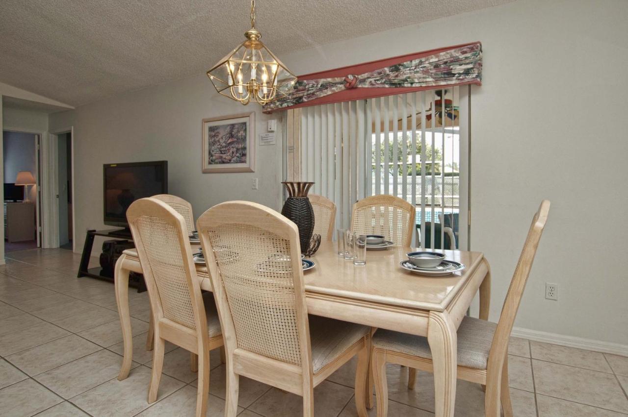 Indian Ridge- 4 Bedroom Pool Home- 2415ir Holiday home *