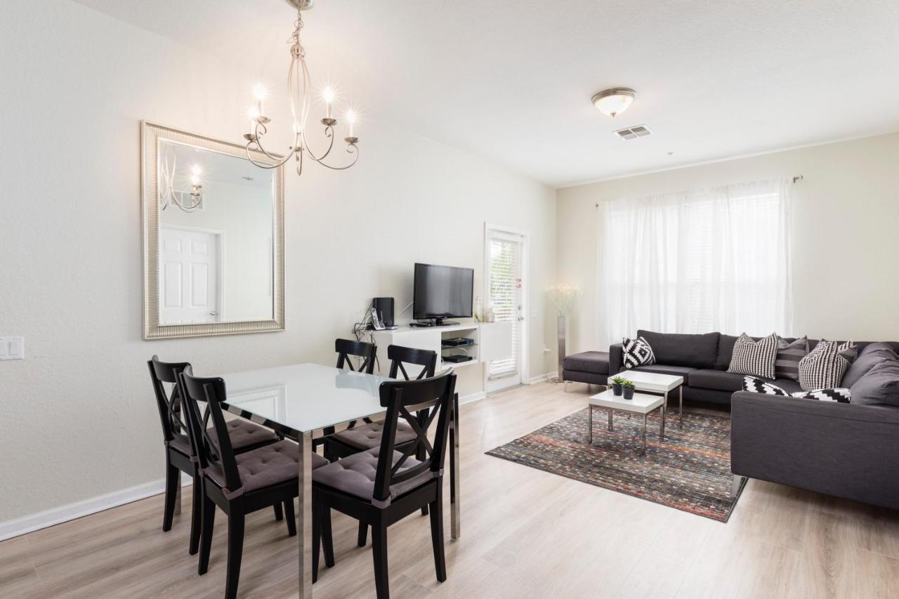 3br 2bath Balcony 5min Conv Center 1388ft Orlando