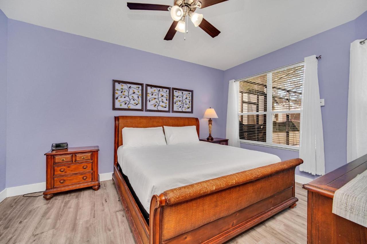 Holiday home Near Disney! Spacious 5br With Private Pool, Hot Tub And Theater! *