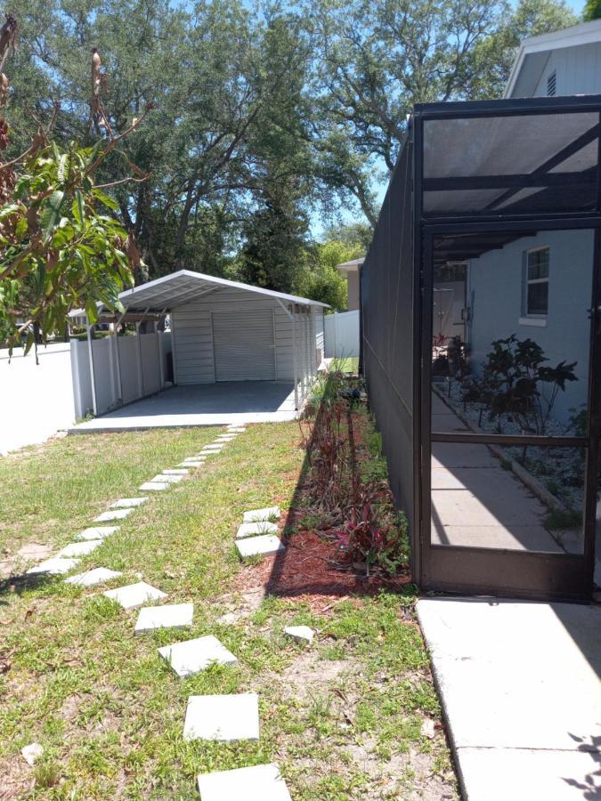 Renovated Pool Home With Game Room, Just 8 Miles To Disney And Universal!!! Holiday home