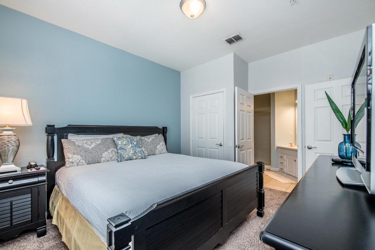 Apartment Gorgeous Top-floor W Private Balcony *
