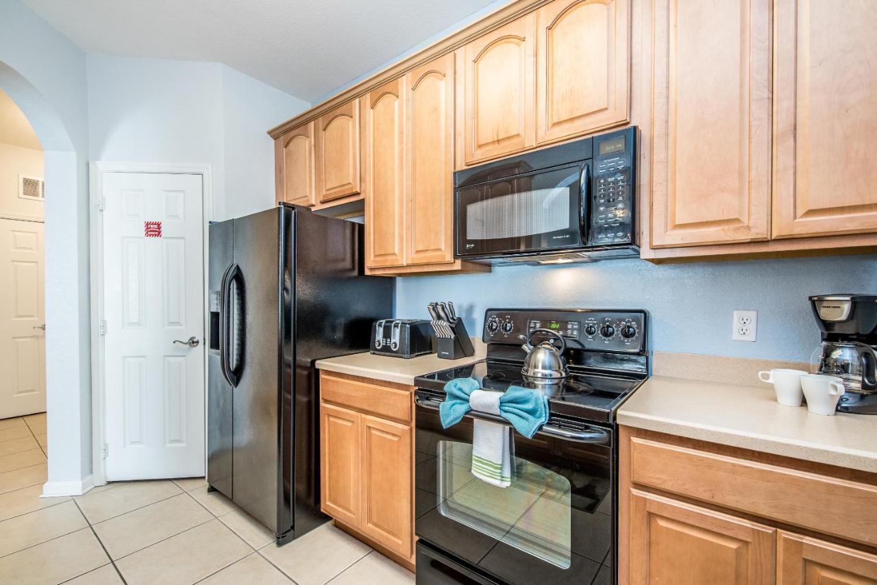 Apartment Gorgeous Top-floor W Private Balcony *