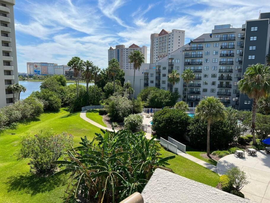 Near Universal With Great View Apartment Orlando
