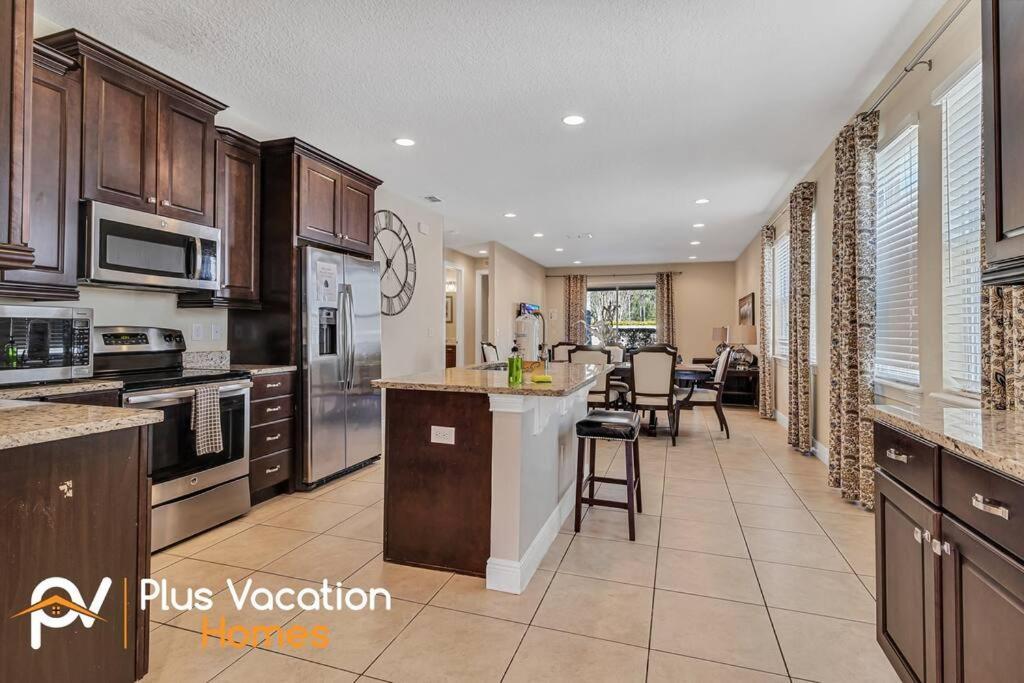 491-luxury W Pool &spa Orlando