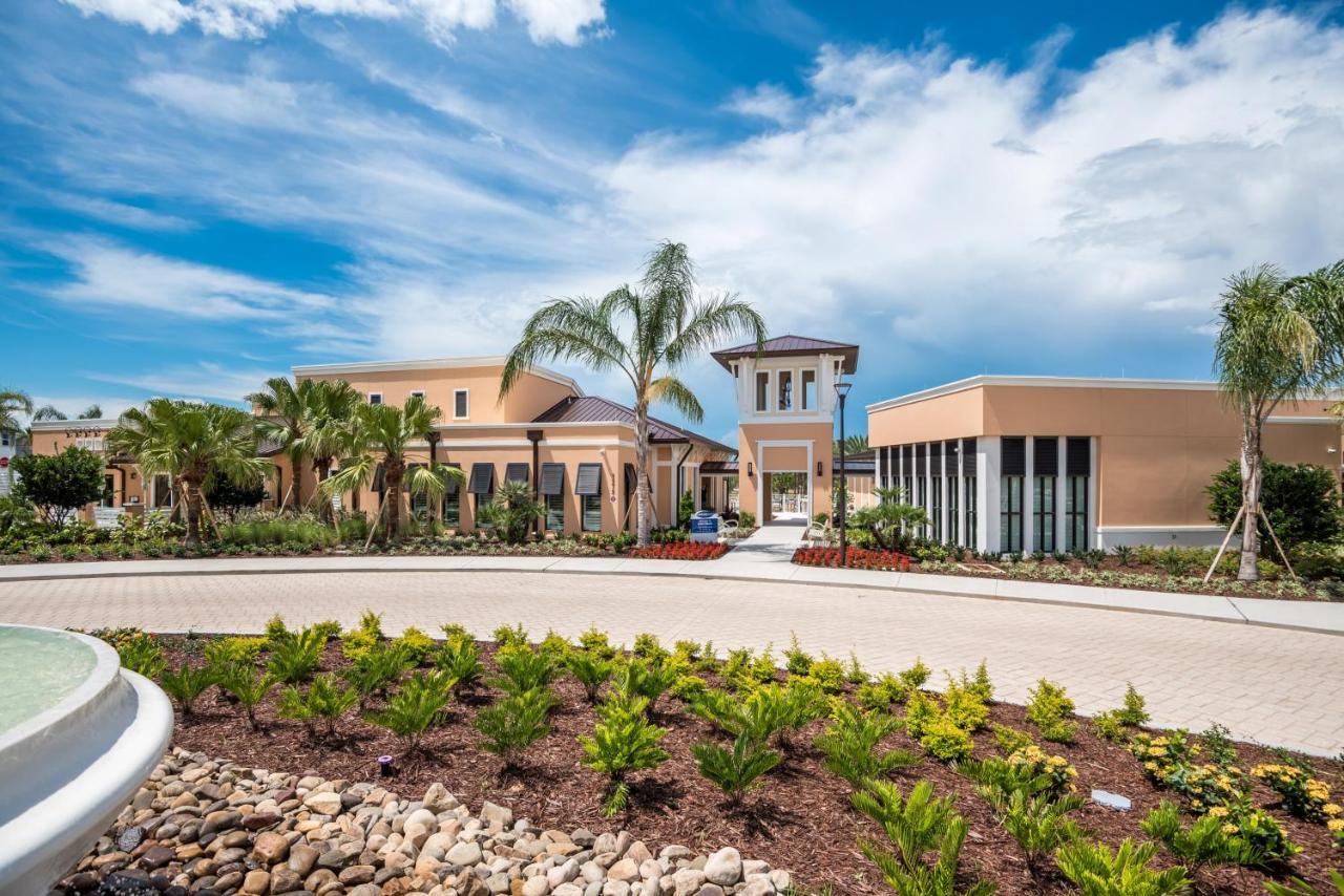 Solara - 5 Bed 4,5 Baths Townhome Orlando