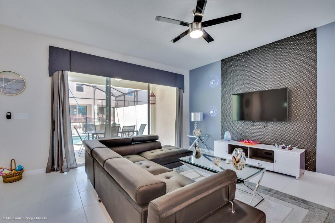 Solara - 5 Bed 4,5 Baths Townhome *