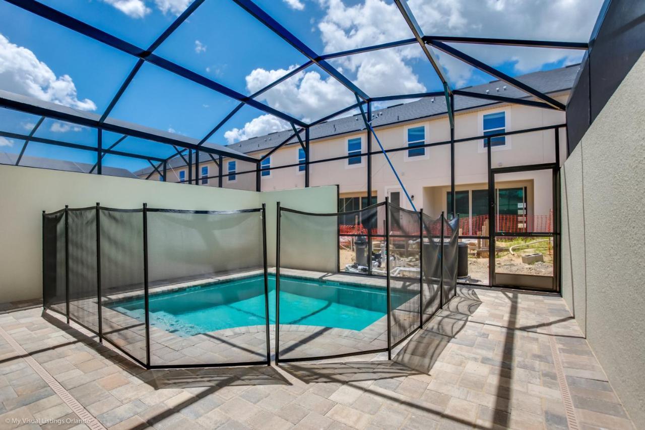 Solara - 5 Bed 4,5 Baths Townhome Holiday home