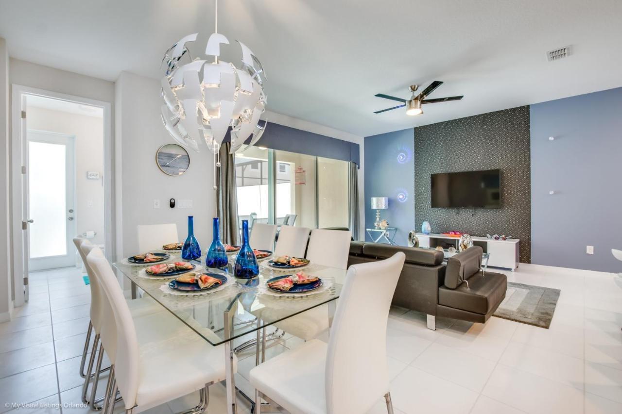 Solara - 5 Bed 4,5 Baths Townhome Holiday home *