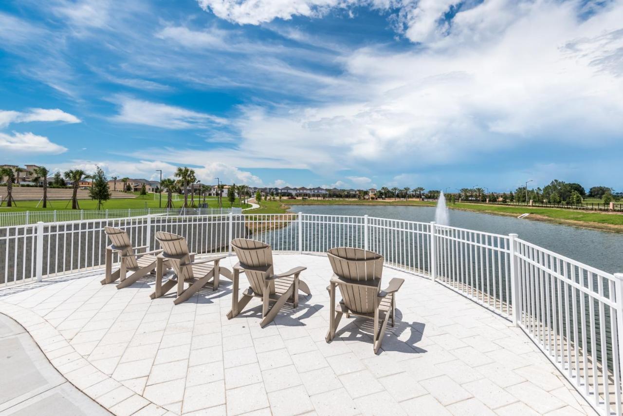 Solara - 5 Bed 4,5 Baths Townhome Orlando