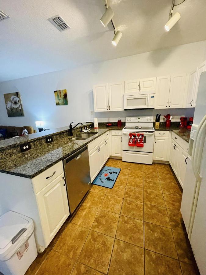 Apartment Huge Screened Patio That Overlooks Buck, Near Famous Attractions!! *