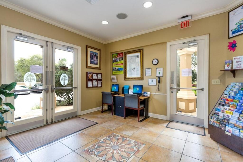 Luxurious - Just 2 Miles From #404 Apartment