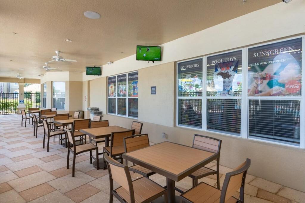 Apartment Luxurious - Just 2 Miles From #404