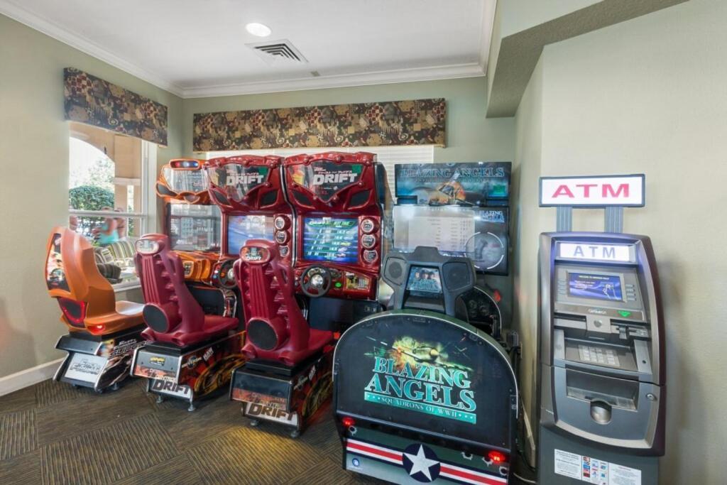 Luxurious - Just 2 Miles From #404 Apartment