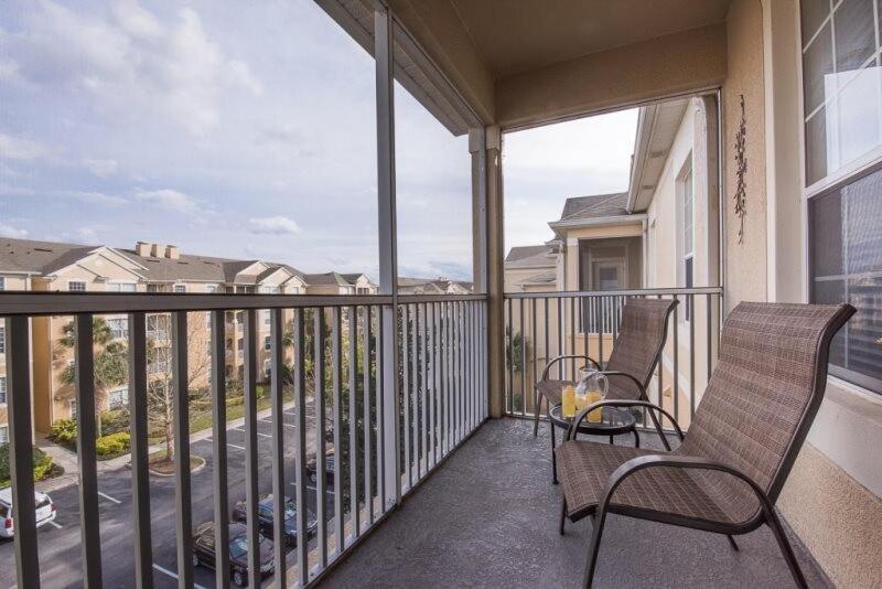 Luxurious - Just 2 Miles From #404 *