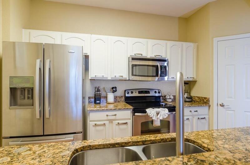 Incredible - 2 Miles From Portal 201 Apartment *