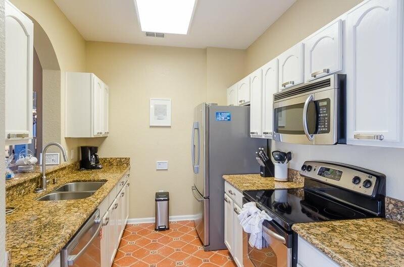 Apartment Incredible - 2 Miles From Portal 201 *