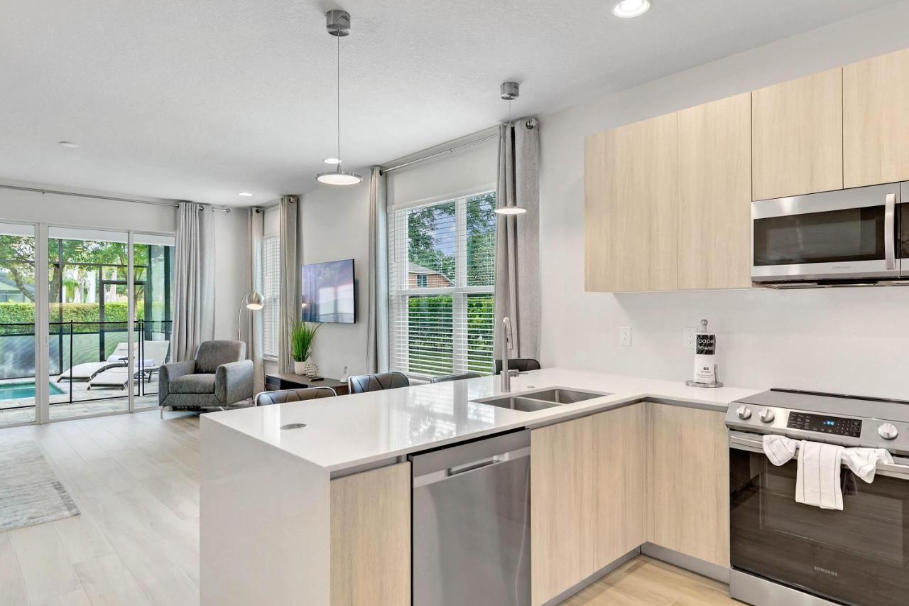 4 Bedrooms Pool Hidden Forest Amenities Orlando