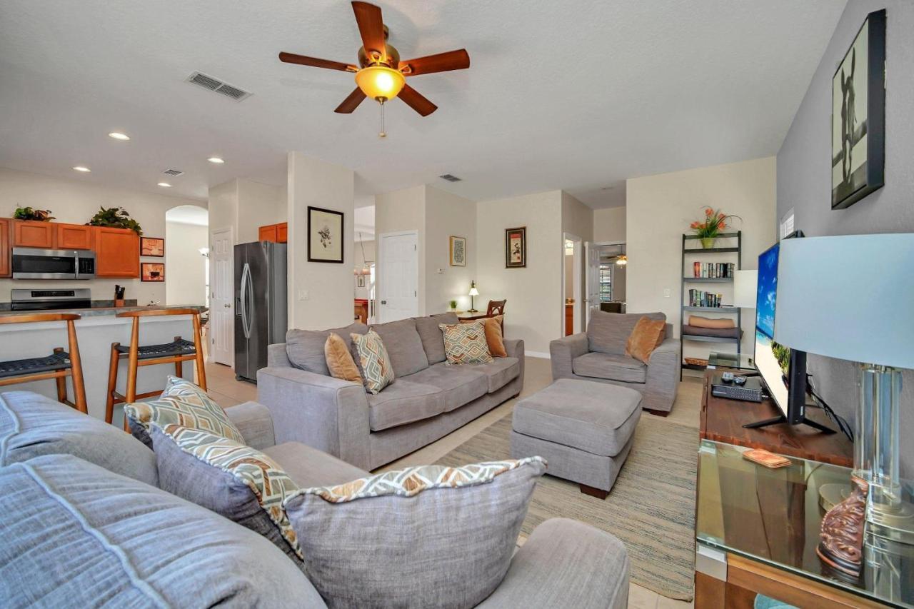 208 Summer Place