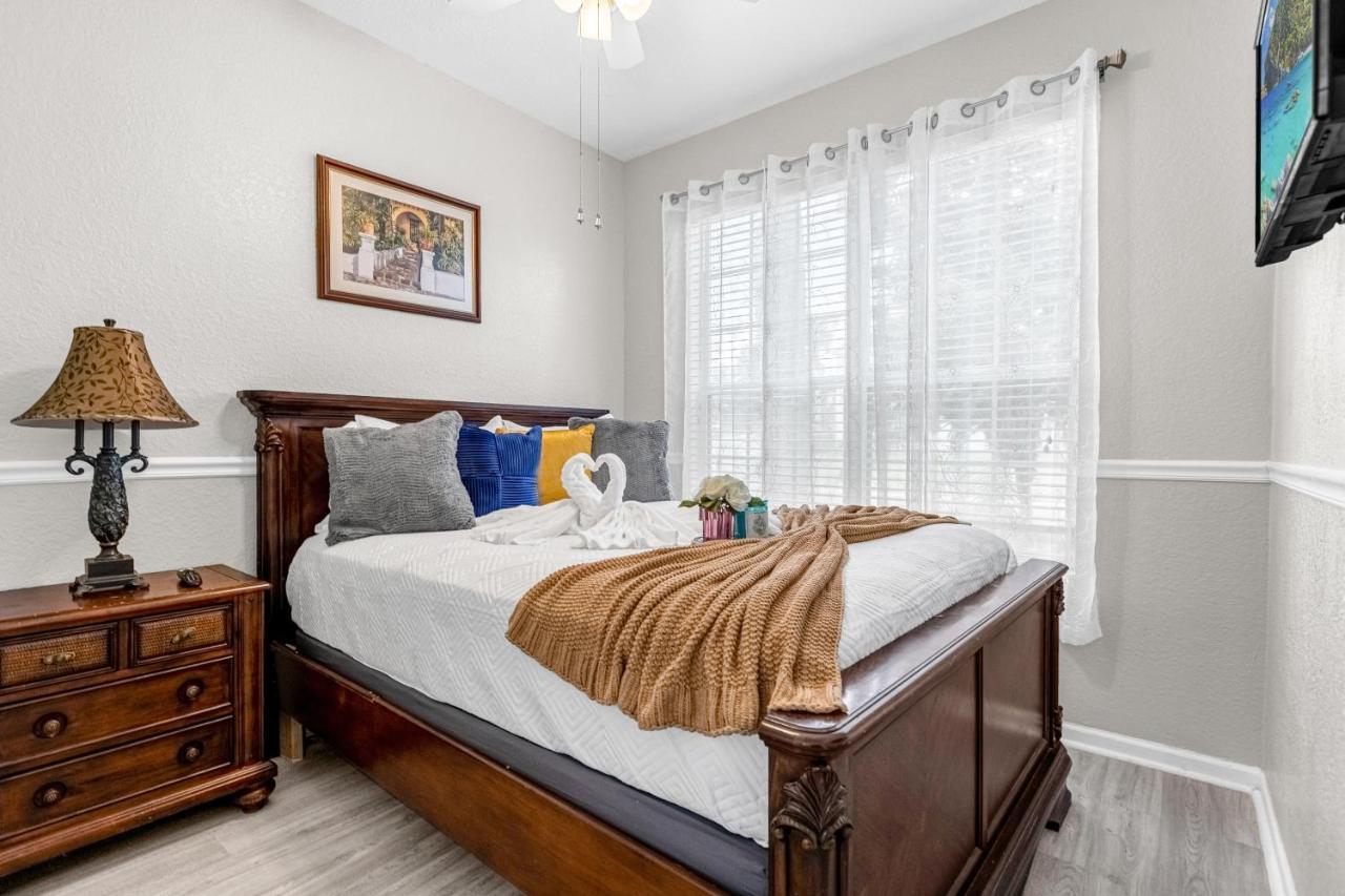 Lovely 7br Windsor Hills 5 Min To Disney