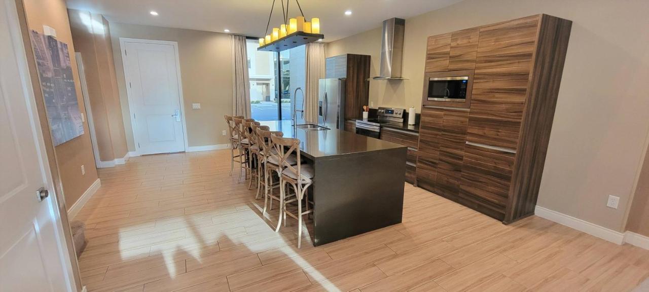 7594 Magic Village 3suites 6guets 8 Min Holiday home