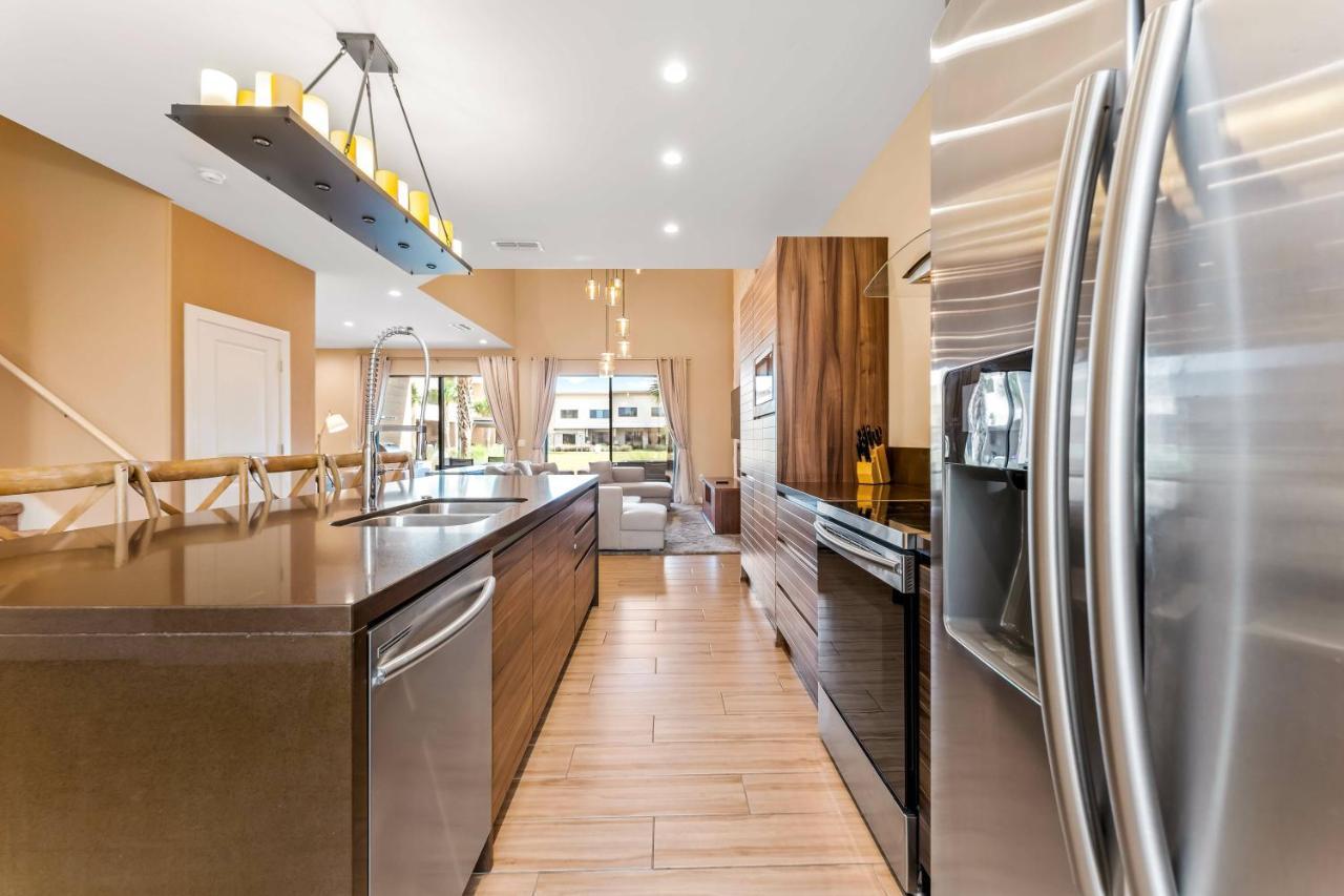 7594 Magic Village 3suites 6guets 8 Min Holiday home