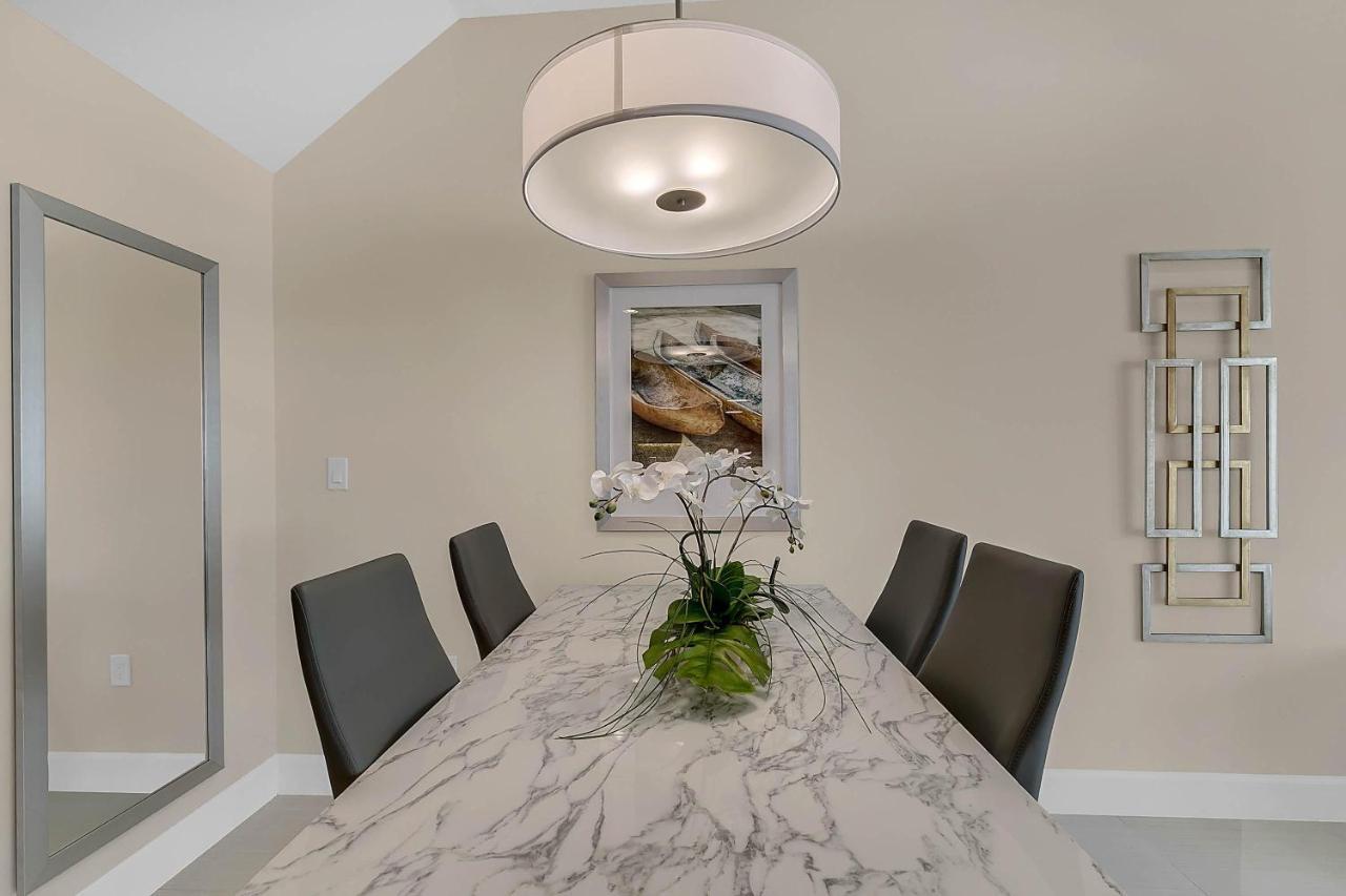 3 Bedrooms Pool With Clubhouse Amenities Retreat Orlando