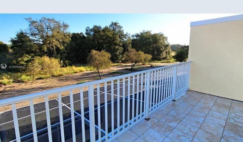 3 Bedrooms Pool Retreat Close To